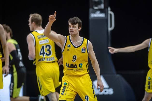 Basketball Berlin12..02.2021 Saison 2020 2021 BBL 1. Bundesliga easyCredit-BBL Alba Berlin - medi Bayreuth Jonas Mattisseck (Alba Berlin, No.09)