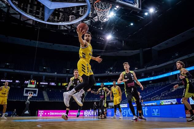 Basketball Berlin12..02.2021 Saison 2020 2021 BBL 1. Bundesliga easyCredit-BBL Alba Berlin - medi Bayreuth Maodo Lo (Alba Berlin, No.00)