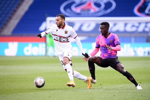 27 IDRISSA GUEYE (PSG) - 10 ALEXIS CLAUDE MAURICE (NICE) FOOTBALL : Paris SG vs Nice - Ligue 1 Uber Eats - 13 02 2021 FEP Panoramic 