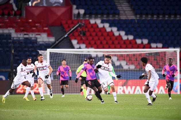 18 BIOTY MOISE KEAN (PSG) - 25 JEAN CLAIR TODIBO (NICE) FOOTBALL : Paris SG vs Nice - Ligue 1 Uber Eats - 13 02 2021 FEP Panoramic 