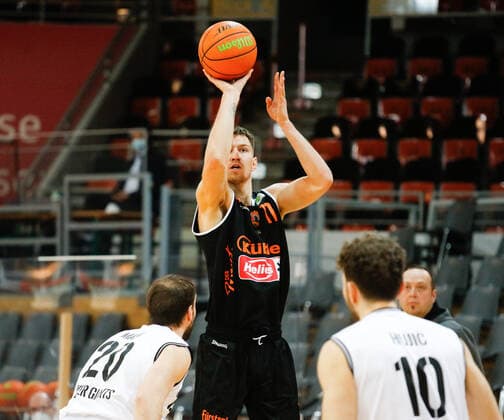 Rytis Pipiras (wiha Panthers Schwenningen, 11) Bayer Giants Leverkusen vs. wiha Panthers Schwenningen, Herren, Basketball, 2. Liga, 21. Spieltag, ProA, 2020 2021, 13.02.2021 Bayer Giants Leverkusen vs. wiha Panthers Schwenningen, Herren, Basketball, 2. Liga, 22.Spieltag, 2020 2021, ProA, 13.02.2021 Leverkusen Copyright: xJulianxMeusel Eibner-Pressefotox EP_JML
