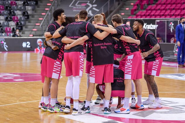 easyCredit BBL, Telekom Baskets Bonn vs. Syntainics MBC, 14.02.2021 Team Telekom Basktes Bonn, easyCredit BBL, Telekom Baskets Bonn vs. Syntainics MBC am 14.02.2021 im Telekom Dome Bonn, Bonn (Nordrhein-Westfalen) Copyright: xBEAUTIFULxSPORTS Mueller-Laschetx