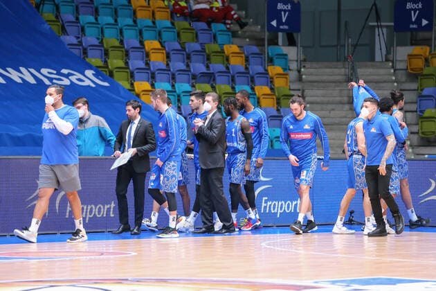 Basketball Bundesliga,Fraport Skyliners - ratiopharm Ulm,2021.02.14,GER, im die Spieler von Fraport Skyliners, ,Eibner-Pressefoto Uli Scherbaum Fraport Skyliners - ratiopharm Ulm Frankfurt Copyright: xEibner-Pressefoto UlrichxScherbax EP_usm