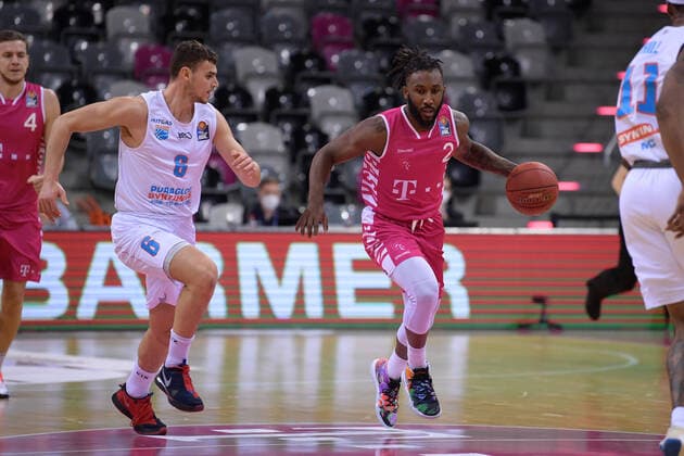 easyCredit BBL, Telekom Baskets Bonn vs. Syntainics MBC, 14.02.2021 Xavier Pollard (Telekom Baskets Bonn 2), easyCredit BBL, Telekom Baskets Bonn vs. Syntainics MBC am 14.02.2021 im Telekom Dome Bonn, Bonn (Nordrhein-Westfalen) Copyright: xBEAUTIFULxSPORTS Mueller-Laschetx