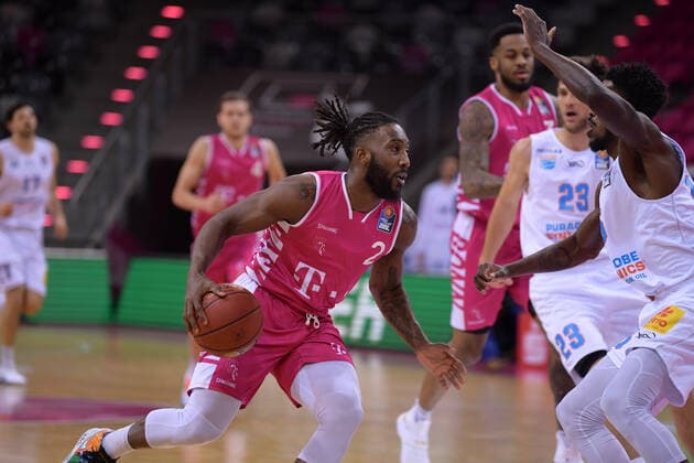 easyCredit BBL, Telekom Baskets Bonn vs. Syntainics MBC, 14.02.2021 Xavier Pollard (Telekom Baskets Bonn 2), easyCredit BBL, Telekom Baskets Bonn vs. Syntainics MBC am 14.02.2021 im Telekom Dome Bonn, Bonn (Nordrhein-Westfalen) Copyright: xBEAUTIFULxSPORTS Mueller-Laschetx