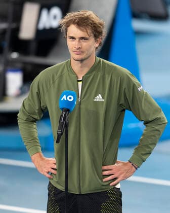 Alexander Zverev gibt TV Interview auf dem Platz nach seinem Sieg Copyright: xJuergenxHasenkopfx