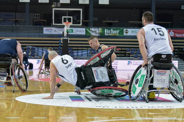 RBBL; RSV Lahn-Dill - BBC Muensterland, 14.02.21 Ian Sagar ( 6 RSV Lahn-Dill), Phillip Schorp ( 10 BBC Muensterland), Michael Auprince ( 15 RSV Lahn-Dill) Rittal Arena, Wetzlar, 14.02.21 Copyright: xBEAUTIFULxSPORTS Roeczeyx