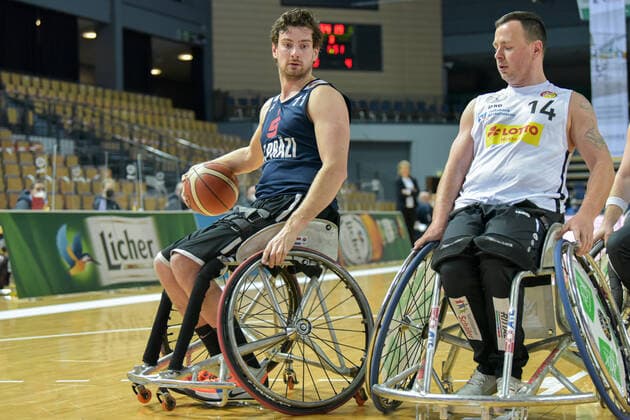 RBBL; RSV Lahn-Dill - BBC Muensterland, 14.02.21 Mattijs Bellers ( 11 BBC Muensterland), Mark Beissert ( 14 RSV Lahn-Dill) Rittal Arena, Wetzlar, 14.02.21 Copyright: xBEAUTIFULxSPORTS Roeczeyx
