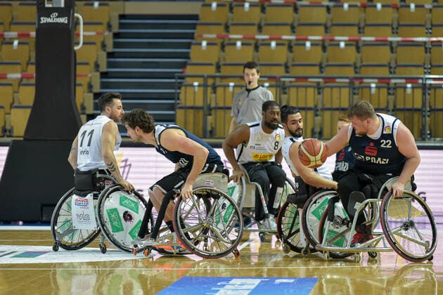 RBBL; RSV Lahn-Dill - BBC Muensterland, 14.02.21 Michael Niehaus ( 22 BBC Muensterland), Mattijs Bellers ( 11 BBC Muensterland), Peyman Mizan ( 7 RSV Lahn-Dill), Brian Bell ( 8 RSV Lahn-Dill), Steve Serio ( 11 RSV Lahn-Dill) Rittal Arena, Wetzlar, 14.02.21 Copyright: xBEAUTIFULxSPORTS Roeczeyx