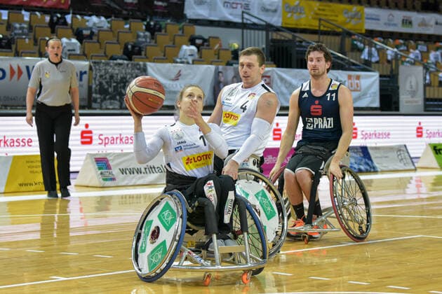 RBBL; RSV Lahn-Dill - BBC Muensterland, 14.02.21 Catharina Weiss ( 10 RSV Lahn-Dill), Dominik Mohsler ( 4 RSV Lahn-Dill), Mattijs Bellers ( 11 BBC Muensterland) Rittal Arena, Wetzlar, 14.02.21 Copyright: xBEAUTIFULxSPORTS Roeczeyx