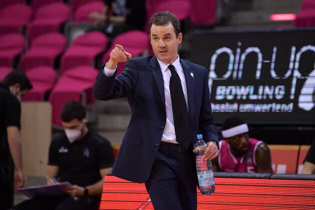 easyCredit BBL, Telekom Baskets Bonn vs. Syntainics MBC, 14.02.2021 Will Voigt (Coach Telekom Baskets Bonn), easyCredit BBL, Telekom Baskets Bonn vs. Syntainics MBC am 14.02.2021 im Telekom Dome Bonn, Bonn (Nordrhein-Westfalen) Copyright: xBEAUTIFULxSPORTS Mueller-Laschetx
