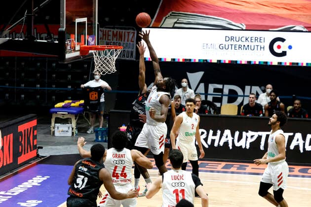 14.02.2021, easyCredit Basketball Bundesliga, BBL, Saison 2020 2021, Herren, Chemnitz Niners - FC Bayern München Basketball Jalen Reynolds, FC Bayern Basketball Chemnitz Messe Chemnitz Sachsen Germany