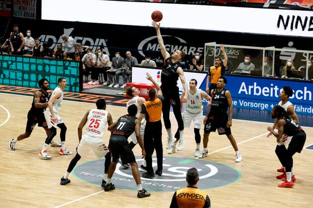 14.02.2021, easyCredit Basketball Bundesliga, BBL, Saison 2020 2021, Herren, Chemnitz Niners - FC Bayern München Basketball TippOff, Jonas Richter, Niners Chemnitz Chemnitz Messe Chemnitz Sachsen Germany