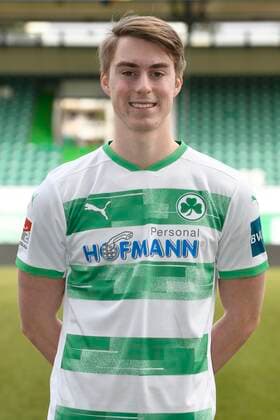 17.02.2021 - SpVgg Spielvereinigung Greuther Fürth ( Kleeblatt ) - Saison 2020 2021 - Fototermin Porträttermin - - Gian Luca Gian-Luca Itter (27, SpVgg Greuther Fürth ) - Einzelbild Einzelfoto Portrait Porträt Kopfbild