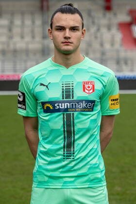 Tim Schreiber ; HFC Hallescher Fussballclub e.V; 3.Liga, Porträttermin 2020 2021, Halle Saale Sachsen-Anhalt Deutschland Erdgas Sportpark