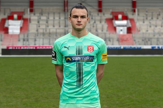 Tim Schreiber ; HFC Hallescher Fussballclub e.V; 3.Liga, Porträttermin 2020 2021, Halle Saale Sachsen-Anhalt Deutschland Erdgas Sportpark