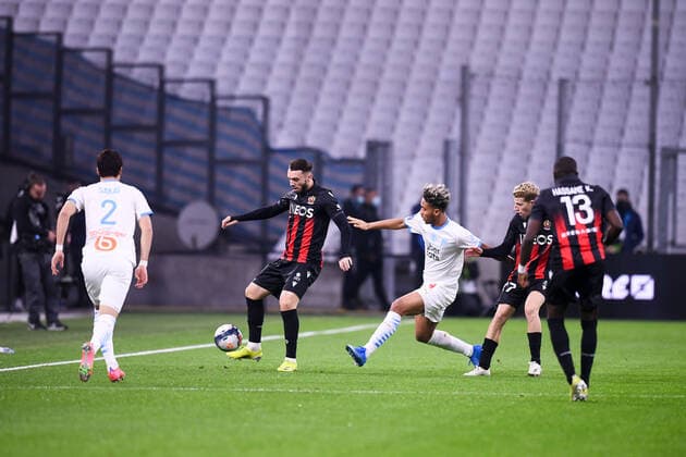 Fußball, Olympique Marseille - OGC Nizza 11 AMINE GOUIRI (NICE) - 04 BOUBACAR KAMARA (OM) FOOTBALL : Marseille vs Nice - Ligue 1 Uber Eats - 17 02 2021 FEP Panoramic 