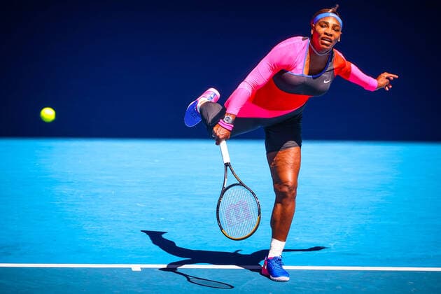 Bilder des Jahres 2021, Sport 02 Februar US Serena Williams WTA, Tennis Damen 11) pictured in action during a tennis match against Japanese Osaka in the semifinals of the women s singles competition of the Australian Open tennis Grand Slam, Thursday 18 February 2021 in Melbourne Park, Melbourne, Australia. PATRICKxHAMILTON  x2646642x