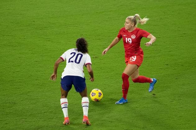 Orlando, Florida, Feb 18th 2021: Adriana Leon ( 19 Canada) looks to cross the ball during the She Believes Cup match between United States and Canada at Exploria Stadium in Orlando, Florida. Andrea Vilchez SPP She Believes Cup - United States v Canada 