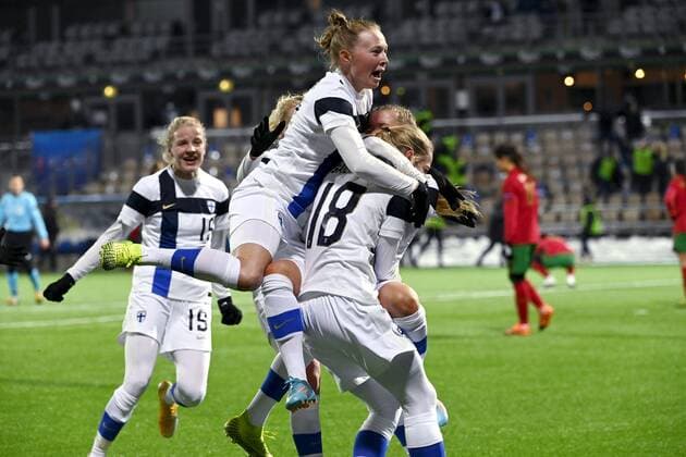 Players of team Finland celebrate a goal by Linda Sällström (R) during the UEFA Women s EURO Group E qualifier football match Finland vs Portugal in Helsinki, Finland on February 19, 2021. Helsinki Finland LKFTJK20210219200540UIKO  Copyright: xEmmixKorhonenx