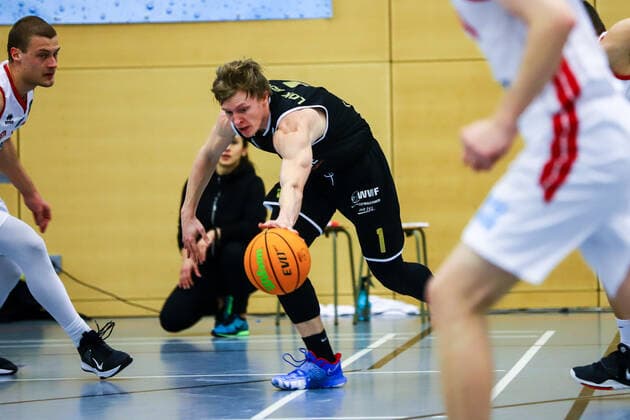 Basketball I Herren I Saison 2020 2021 I Barmer 2. Bundesliga ProB I 16. Spieltag I ETV Hamburg - SSV LOK Bernau I 19.02.2021 Liam Carpenter (1, SSV LOK Bernau) Hamburg Sporthalle ETV Hohen Weide Hamburg Deutschland Copyright: xLobeca RalfxHomburgx