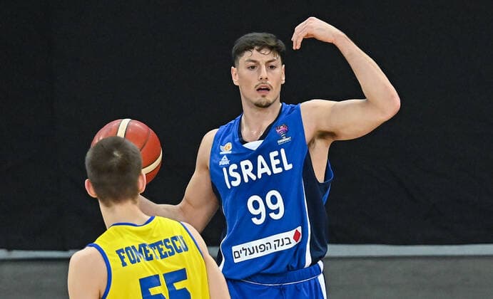 2021.02.19 Gliwice Koszykowka Mezczyzn Kwalifikacje Mistrzostw Europy FIBA EuroBasket 2022 Rumunia - Izrael N z Emocje reakcja Yiftah Ziv Foto Lukasz Sobala PressFocus 2021.02.19 Gliwice Basketball Men s FIBA EuroBasket 2022 Qualifiers Romania - Israel Emocje reakcja Yiftah Ziv Credit: Lukasz Sobala PressFocus NEWSPIX.PL --- Newspix.pl  20210219PF_LS093