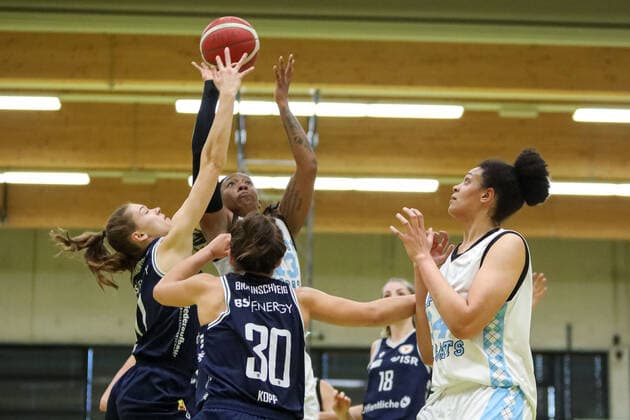 Capitol Bascats Duesseldorf gegen Eintracht Braunschweig LionPride, 20.02.2021 Marquita Lashae Waller ( 13, Capitol Bascats Duesseldorf); Capitol Bascats Duesseldorf gegen Eintracht Braunschweig LionPride am 20.02.2021, Duesseldorf. Copyright: xBEAUTIFULxSPORTS KennyxBeelex