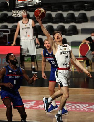 20.02.2021 Podgorica(Montenegro) Germany-Great Britain Eurobasket qualifiers men s basketball Justus Hollatz(R) Germany, Ovie Soko(L) Great Britain :Str