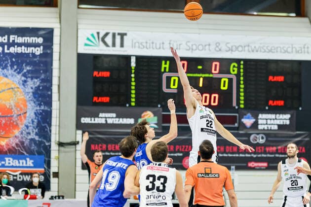 20.02.2021, Herren, Basketball, Saison 2020 2021, 2. Bundesliga, Pro B Süd, College Wizards - Ahorn Camp BIS Baskets Speyer Eyke Prahst (College Wizards 22) b1eim Sprungball Karlsruhe Institut für und Sportwis Baden-Württemberg Germany