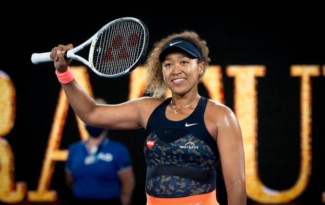Naomi Osaka winkt und bedankt sich bei den Zuschauern,Fans nach dem Sieg,Damen Einzel Finale