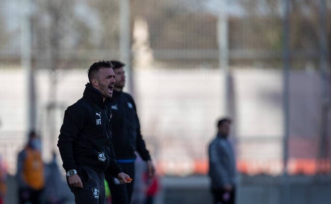 20.02.2021 Fußball - Regionalliga Südwest - 24. Spieltag - Herren Saison 2020 2021 1. FSV Mainz 05 U23 II (rot) - TSV Steinbach Haiger (ws) v.l. Co-Trainer Hüsni Tahiri (TSV Steinbach Haiger) DFL REGULATIONS PROHIBIT ANY USE OF PHOTOGRAPHS as IMAGE SEQUENCES and or QUASI-VIDEO. 1. FSV Mainz 05 II - TSV Steinbach Haiger
