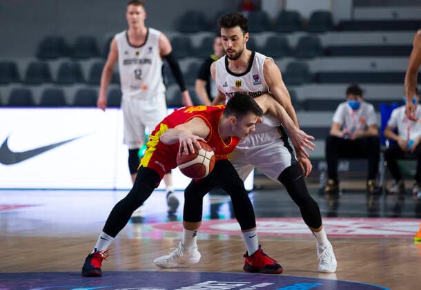 Fedor Zugic of Montenegro, Ismet Akpinar of Germany FIBA EuroBasket 2022 Qualifiers, 22 Februar, 22.02.2021 Montenegro vs Deutschland, Basketball, FIBA EuroBasket 2022 Qualifiers, 20 Februar, 22.02.2021 Podgorica Copyright: xEIBNER NikolaxKrsticx EP_EER