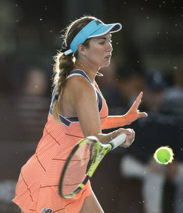 TENNIS ADELAIDE INTERNATIONAL, Danielle Collins of the USA in action during the round 3 match against Ash Barty of Australia during the Adelaide International Tennis Tournament, at Memorial Drive, Adelaide, Wednesday, February 24, 2021. ( NO ARCHIVING, EDITORIAL USE ONLY, NO USE IN BOOKS WITHOUT CONSENT  Copyright: xMATTxTURNERx 20210224001522880961