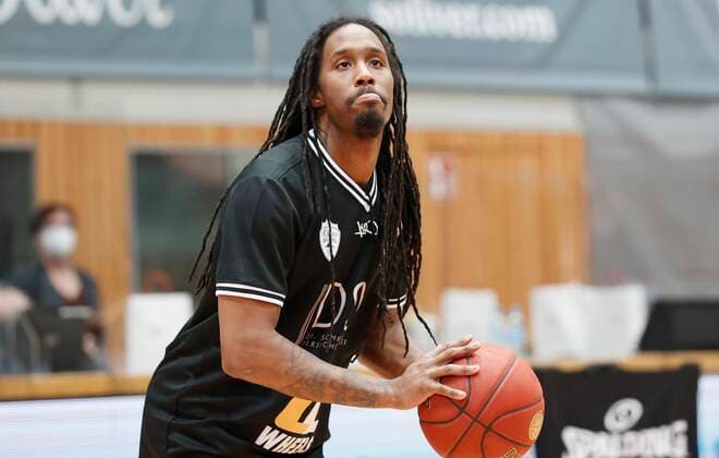 24.02.2021, Basketball, BBL 2020 2021, 17. Spieltag, s.Oliver Wuerzburg - JobStairs GIESSEN 46ers, GER, s.Oliver Arena in Wuerzburg, Neuzugang, Robert Lowery (s.Oliver Wuerzburg) Copyright: HMBxMedia xHeikoxBecker
