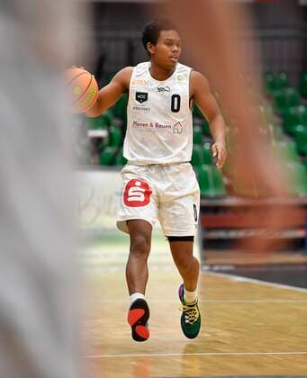 24.02.2021 - Basketball - Saison 2020 2021 - 2. Bundesliga Pro-A - 10. Spieltag: Nürnberg Falcons Basketball Club NBC - Uni Baskets Paderborn - - Tra Holder (0, Nürnberg Falcons BC NBC )