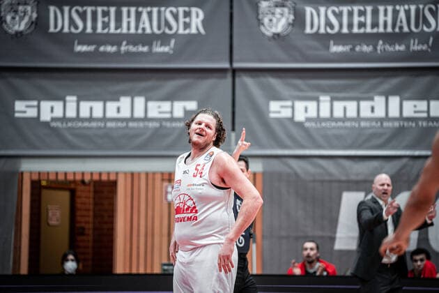 54 Bryant John, JobStairs GIESSEN in Aktion während dem Spiel s.Oliver Würzburg - JobStairs GIESSEN 46ers