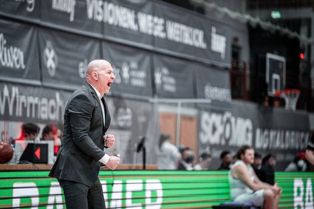 Denis Wucherer, s.Oliver Würzburg in Aktion während dem Spiel s.Oliver Würzburg - JobStairs GIESSEN 46ers