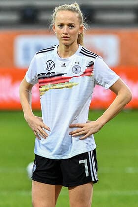 Lea Schüller (Deutschland, 7), Porträt, Portrait, 24.02.2021, Venlo (Deutschland), Fussball, Länderspiel Frauen, Niederlande - Deutschland, DFB DFL REGULATIONS PROHIBIT ANY USE OF PHOTOGRAPHS AS IMAGE SEQUENCES AND OR QUASI-VIDEO.