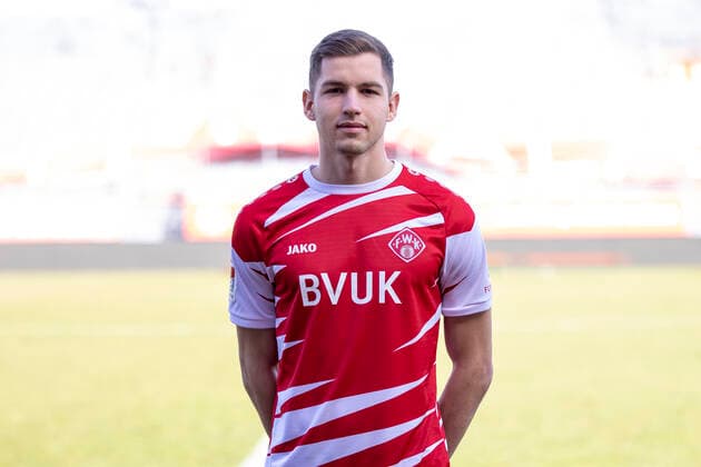 Marvin Pieringer, FC Würzburger Kickers, 2. Bundesliga, Porträttermin 2020 2021, Copyright: FWK HMBxMedia xHeikoxBecker