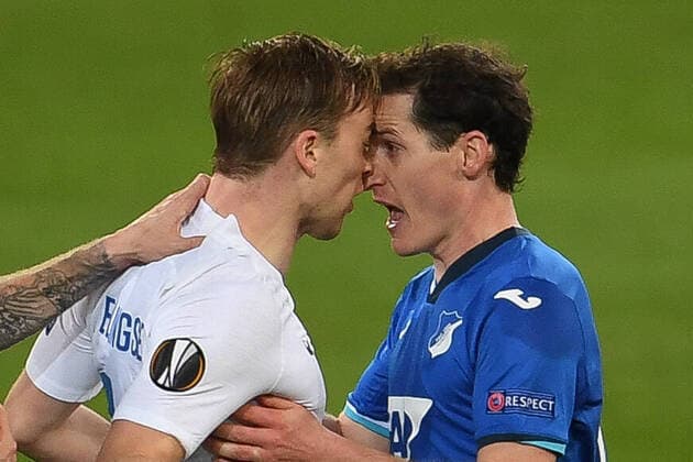 Bilder des Jahres 2021, Sport 02 Februar Sport Themen der Woche KW08 25.02.2021, xmeix, UEFA Europa, TSG 1899 Hoffenheim - Molde FK, emspor. v.l.n.r, Martin Ellingsen (Molde FK) mit Sebastian Rudy (TSG 1899 Hoffenheim) im Gerangel (DFL DFB REGULATIONS PROHIBIT ANY USE OF PHOTOGRAPHS as IMAGE SEQUENCES and or QUASI-VIDEO) Sinsheim *** 25 02 2021, xmeix, UEFA Europa, TSG 1899 Hoffenheim Molde FK, emspor v l n r, Martin Ellingsen Molde FK with Sebastian Rudy TSG 1899 Hoffenheim in tussle DFL DFB REGULATES PROHIBIT ANY USE OF PHOTOGRAPHS AS IMAGE SEQUENCES AND OR QUASI VIDEO Sinsheim prio:1