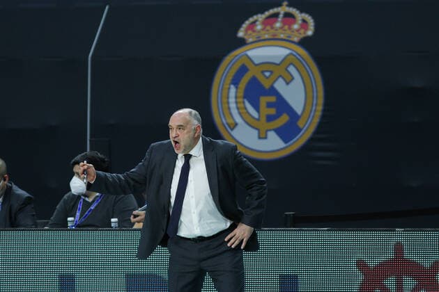 February 25, 2021, MADRID, MADRID, SPAIN: Pablo Laso, head coach of Real Madrid in action during Euroleague basketball match played between Real Madrid and Zalgiris Kaunas at WiZink Center on February 25, 2021 in Madrid, Spain. MADRID SPAIN - ZUMAa181 20210225_zaa_a181_012 Copyright: xIrinaxR.xHipolitox