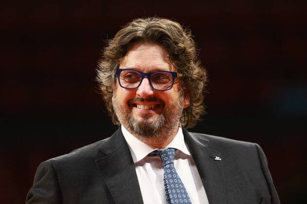 Trainer Andrea Trinchieri (FCBB) strahlt vor Freude. Jubel, jubelt, lacht, zufrieden Basketball, EuroLeague, FC Bayern München vs.Maccabi Tel Aviv, Audi Dome, 25.02.2021 FOTO: Mladen Lackovic LakoPress