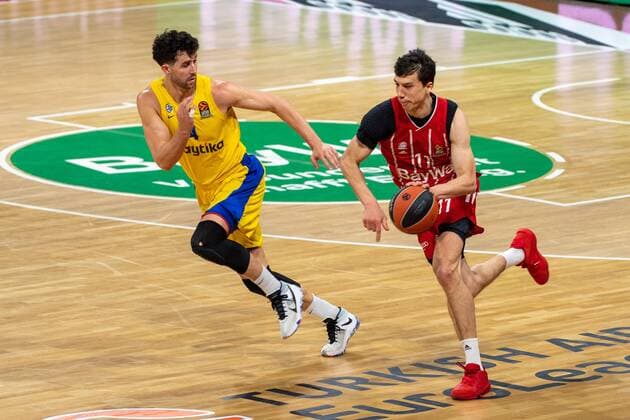 Angelo Caloiaro 4 (Maccabi Fox Tel Aviv), Vladimir Lucic 11 (FC Bayern), FC Bayern Basketball vs. Maccabi Tel Aviv, EuroLeague, 25.02.2021 Muenchen Bayern Deutschland
