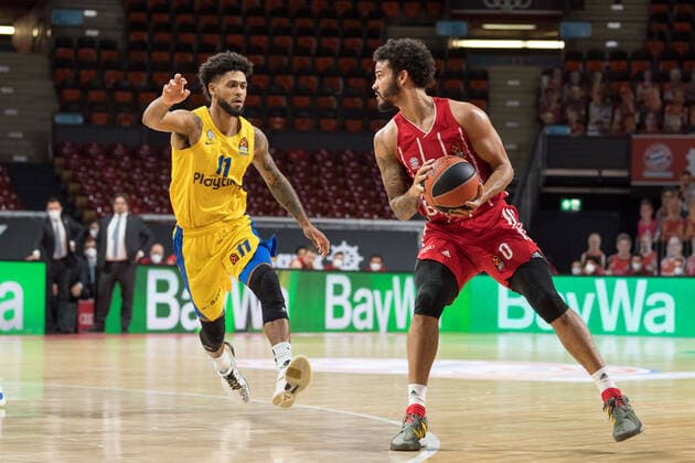 Basketball, Euroleague, FC Bayern München - Maccabi Tel Aviv. Im Bild Tyler DORSEY (Maccabi Tel Aviv, 11) und Nick WEILER-BABB (FC Bayern München, 0). München Audi Dome Bayern Deutschland Copyright: Passion2Press.dex xMarkusxFischerx