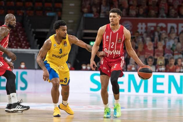 Basketball, Euroleague, FC Bayern München - Maccabi Tel Aviv. Im Bild Chris JONES (Maccabi Tel Aviv, 3) und Wade BALDWIN (FC Bayern München, 2). München Audi Dome Bayern Deutschland Copyright: Passion2Press.dex xMarkusxFischerx
