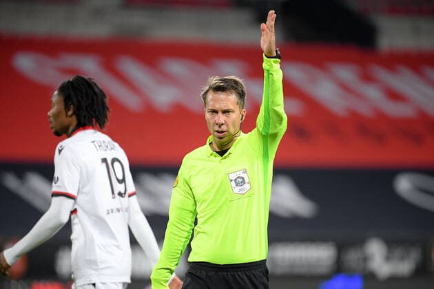 JOHAN HAMEL (ARBITRE) FOOTBALL : Rennes vs Nice - Ligue 1 Uber Eats - 26 02 2021 FEP Panoramic 