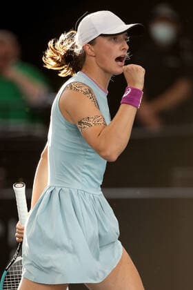 ADELAIDE, AUSTRALIA - FEBRUARY 27: Iga Swiatek of Poland reacts on a point against Belinda Bencic of Switzerland during their singles final match on day six of the Adelaide International tennis tournament at Memorial Drive on February 27, 2021 in Adelaide, Australia. (Photo by Peter Mundy Speed Media Icon Sportswire) TENNIS: FEB 27 - Adelaide International Icon210227129