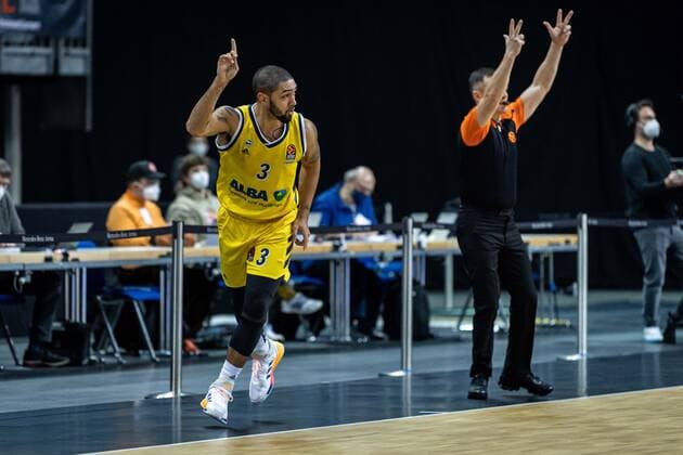 Basketball Berlin 26.02.2021 Saison 2020 2021 Euroleague Regular Season Alba Berlin - Panathinaikos Athen Peyton Siva (Alba Berlin, No.03) Jubel