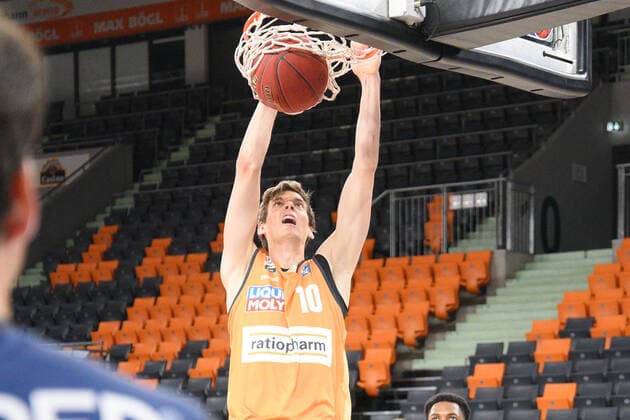 Christoph Philipps (Ratiopharm Ulm 10) GER, Ratiopharm Ulm vs. Syntainics MBC Basketball , Maenner ,esaycredit, Basketball Bundesliga , 21.Spieltag , 27.02.2021 Foto:Eibner Tobias Baur GER, Ratiopharm Ulm vs. Syntainics MBC Basketball Bundesliga , 21.Ligaspieltag , Saion 2020 2021, 27.02.2021 Neu-Ulm Copyright: xBaur xEibner-Pressefotox EP_Toba