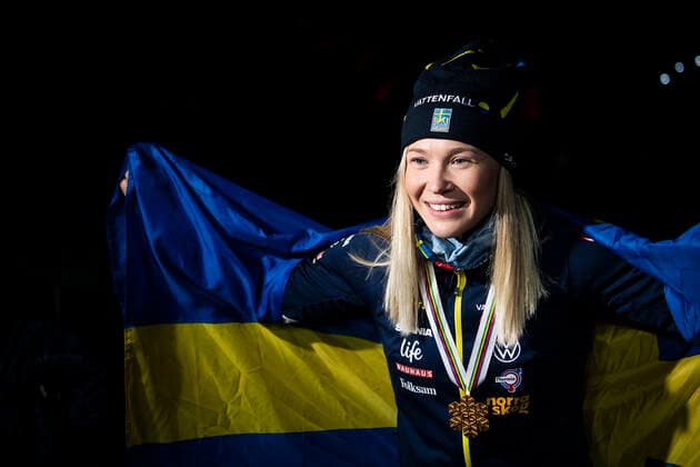 210227 Gold medalist Jonna Sundling of Sweden poses for a portrait at the Medal ceremony for the women s cross-country skiing sprint of the FIS Nordic Ski World Championships on February 27, 2021 in Oberstdorf. Photo: Johanna Lundberg BILDBYRAN kod JL JL0084 skidor cross-country skiing langrenn fis nordic world ski championships vm ski-vm skid-vm medaljceremoni medal ceremony 3 bbeng jubel sverige guld medalj guldmedalj Copyright: JOHANNAxLUNDBERG BB210227JL159